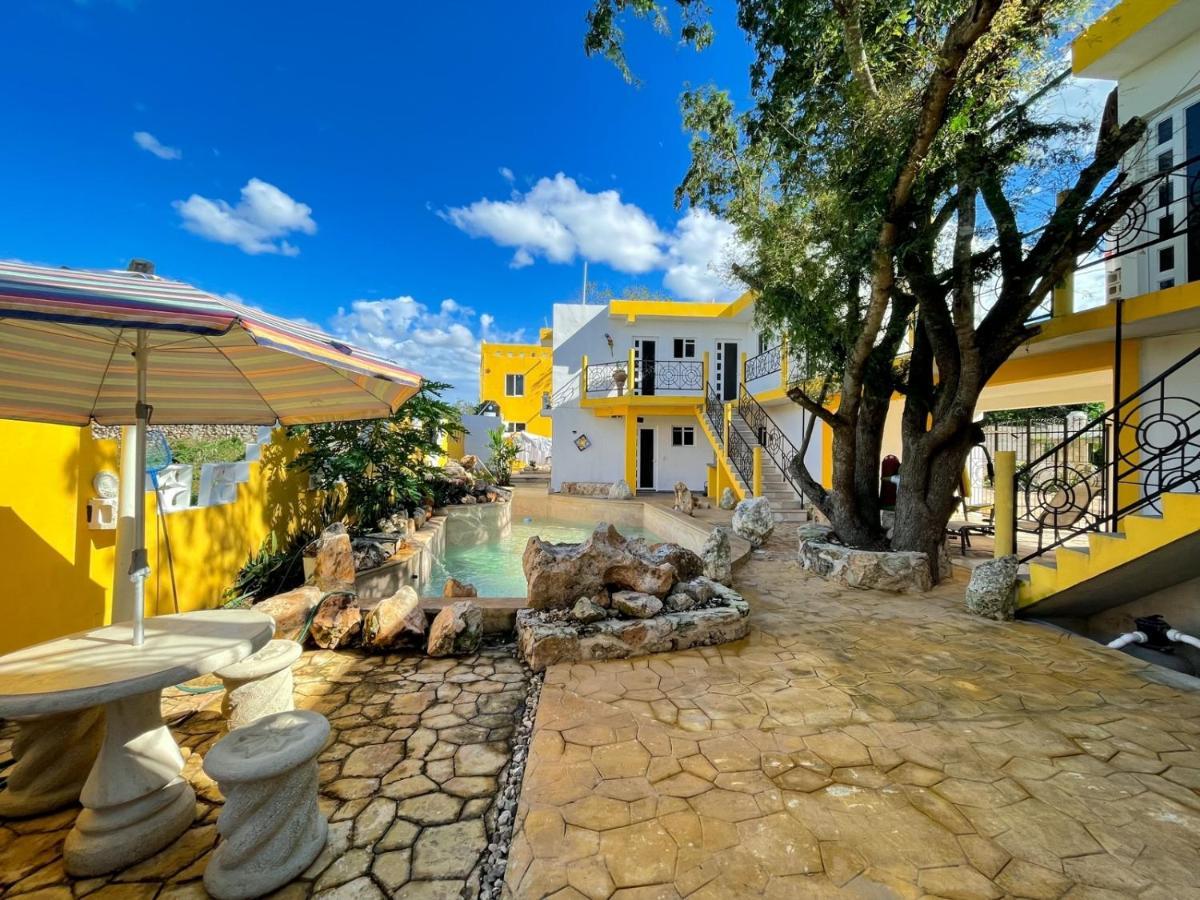 Buenosdias Izamal Bed & Breakfast Bagian luar foto