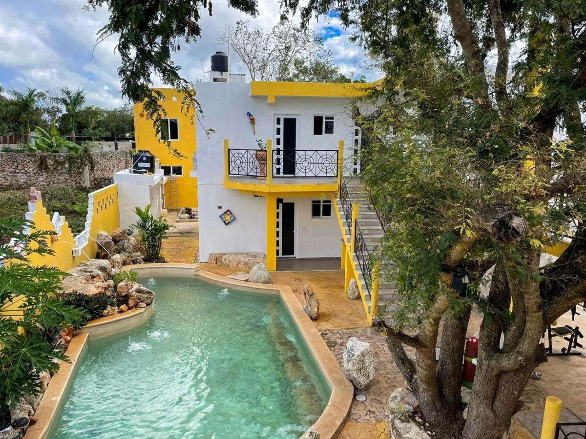 Buenosdias Izamal Bed & Breakfast Bagian luar foto