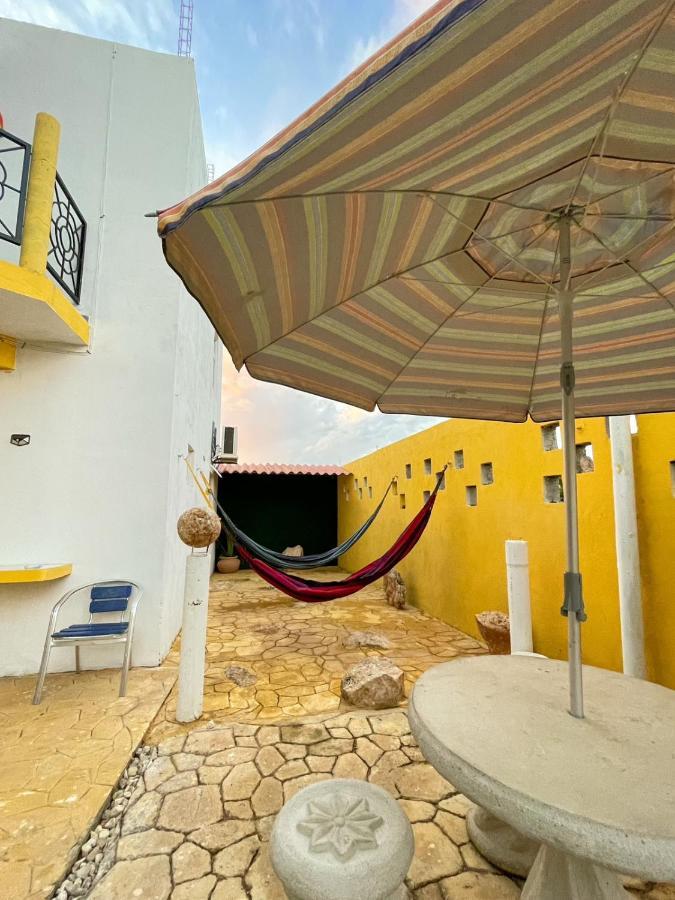 Buenosdias Izamal Bed & Breakfast Bagian luar foto