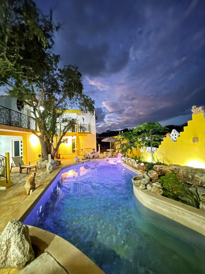 Buenosdias Izamal Bed & Breakfast Bagian luar foto