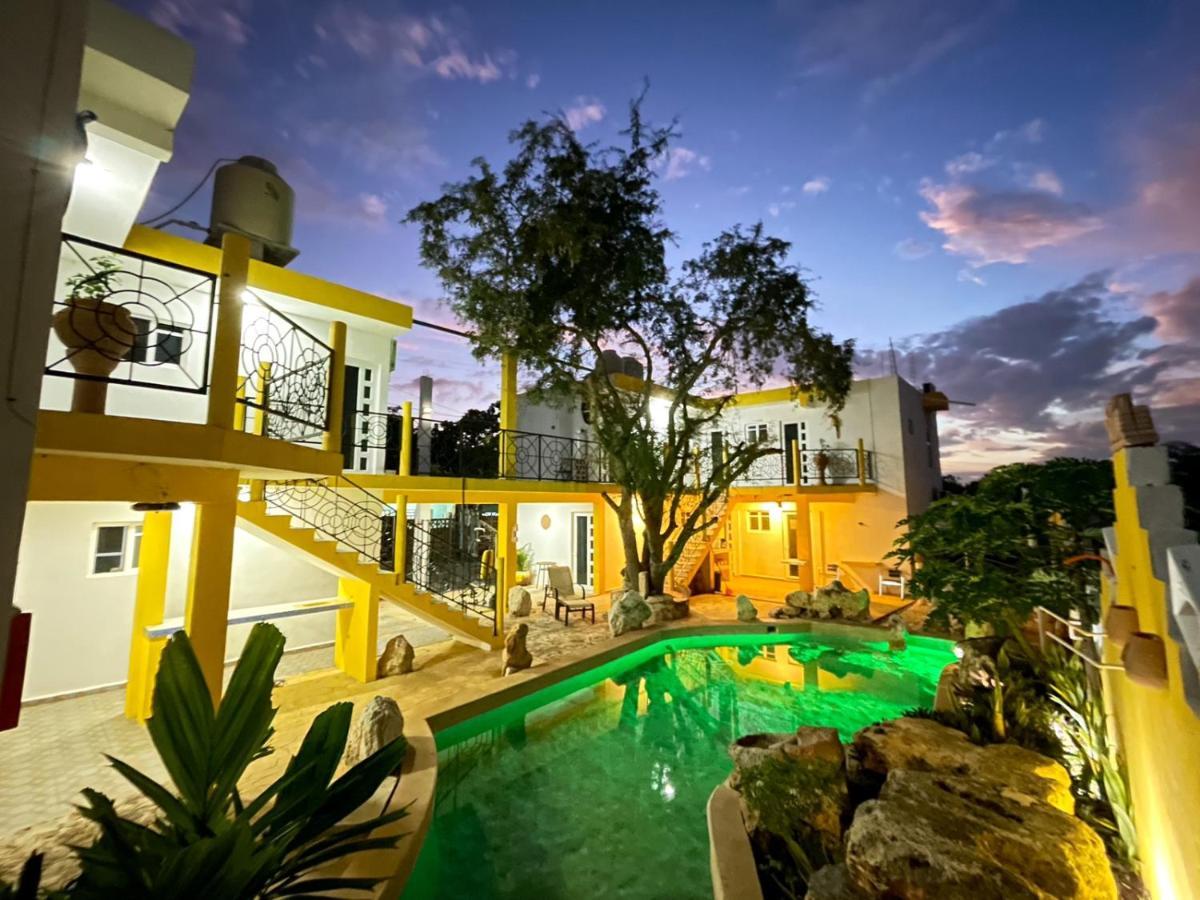 Buenosdias Izamal Bed & Breakfast Bagian luar foto