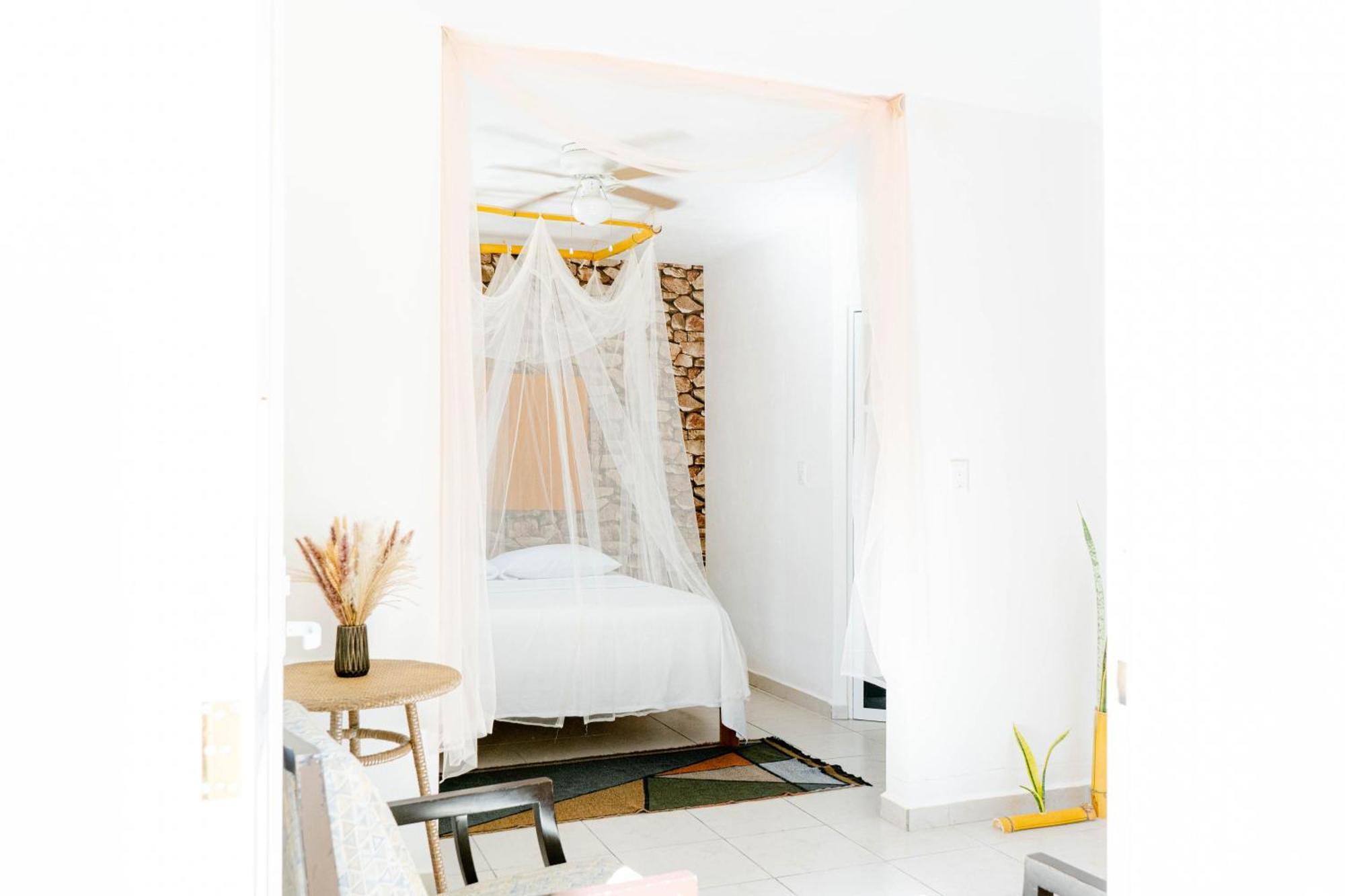 Buenosdias Izamal Bed & Breakfast Bagian luar foto