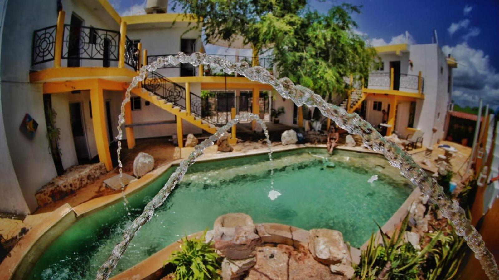 Buenosdias Izamal Bed & Breakfast Bagian luar foto